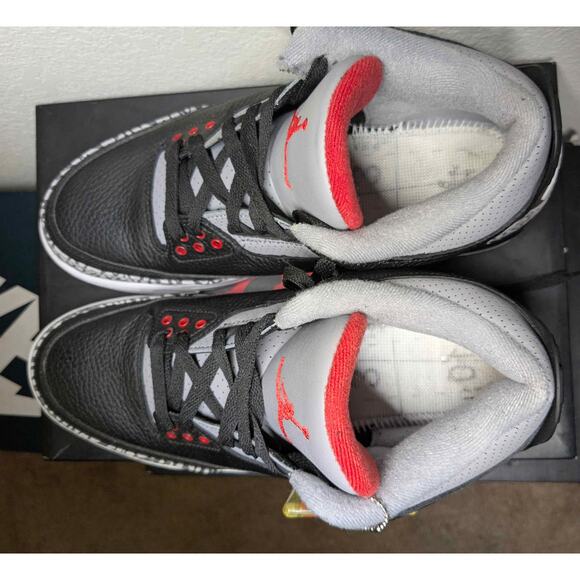 Air Jordan 3 Retro OG Black Cement 2018 Size 10 w/ OG Box main image 7